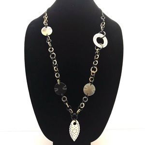 Water Buffalo Horn Necklace NWOT